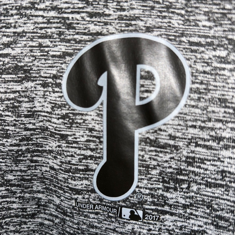 Philadelphia Phillies Under Armour Black and Gray Zip-Up Lightweight Hoodie - Picture 4 of 5